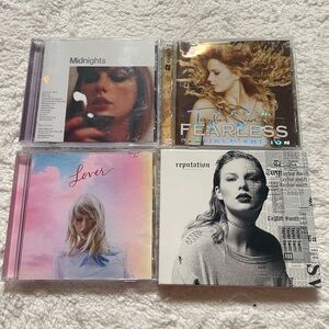 Taylor Swift CD’s